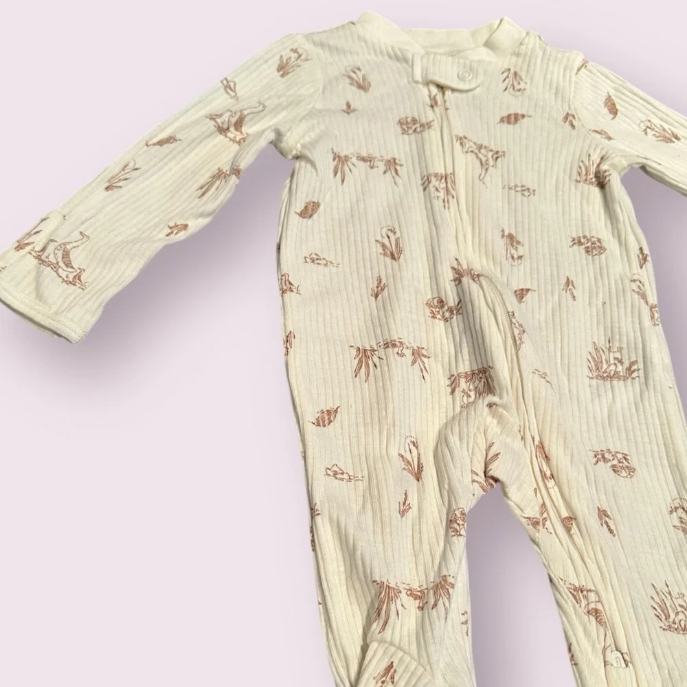 NWT Baby Carter's Ivory Pond Meadow Theme Zip Front Footies Size 3 Months